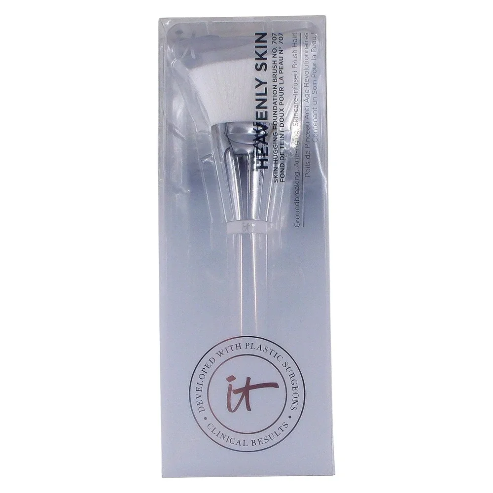 IT Cosmetics Heavenly Skin Skin-Hugging Foundation Brush No 707 Skincare-Infused